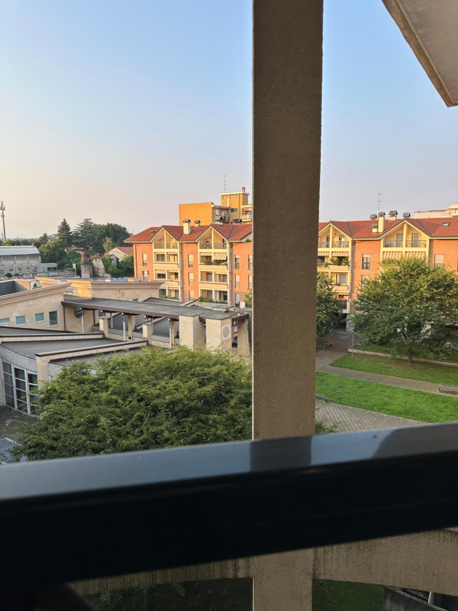 Deluxe Comfortable Suite With Balcony Downtown Кастелланца Экстерьер фото
